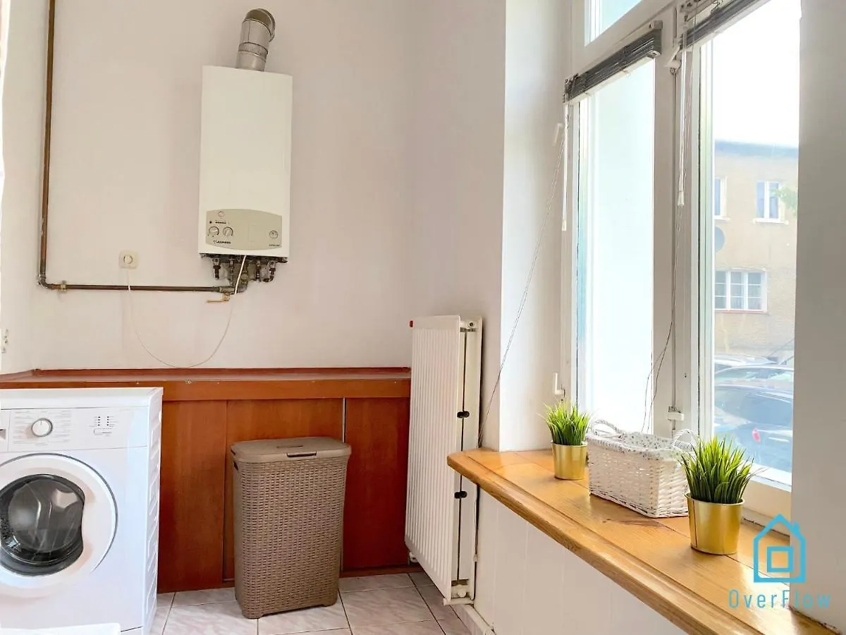 Square Room - 20 Minutes To Gdansk Old Town & Seaside 0*,  Polska