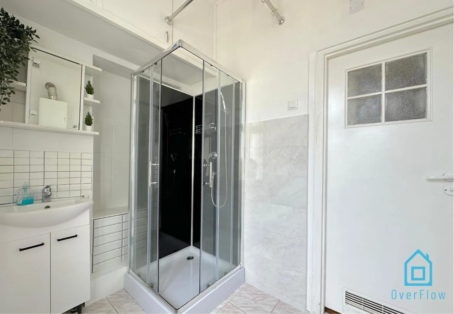 Square Room - 20 Minutes To Gdansk Old Town & Seaside Kwatera prywatna